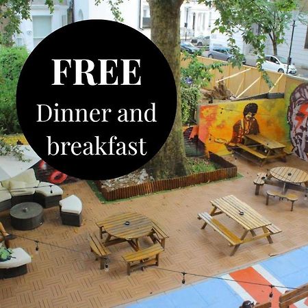 Saint James Backpackers London Exterior photo